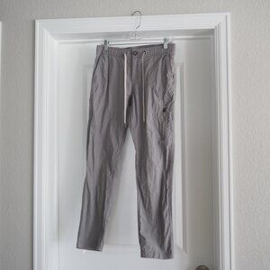 Vuori Women's Light Gray Ripstop Pants Hiking Joggers Size Small